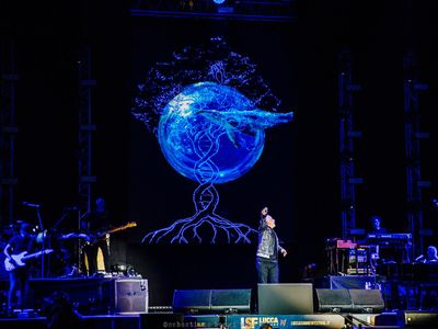 Eros Ramazzotti divorzia dal manager. Niente disco nel 2012? 