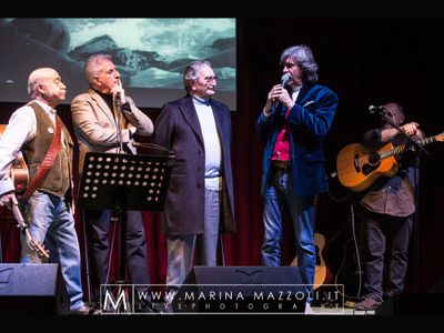 Al Premio Tenco 2003 un convegno su musica e letteratura