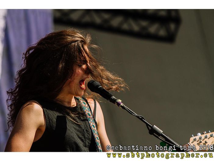 Regno Unito: esce di strada il tour bus dei Baroness, nove feriti (due gravi)