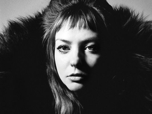 Angel Olsen, i concerti in streaming sono (quasi) un'esperienza cosmica