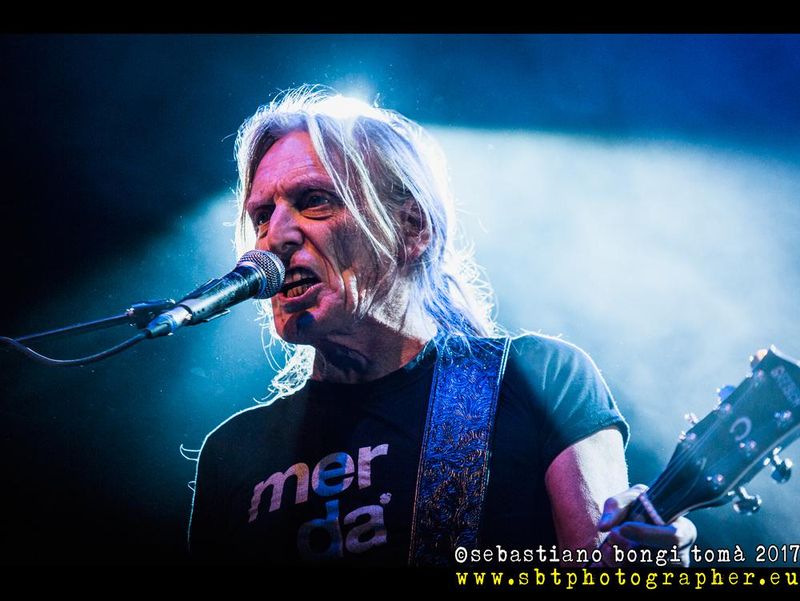 28 aprile 2017 - ObiHall - Firenze - Le Luci della Centrale Elettrica in concerto