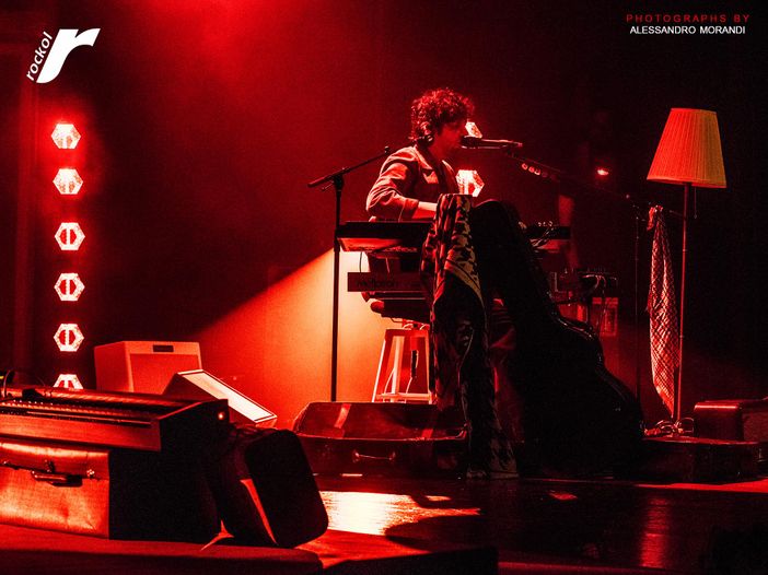 Ermal Meta, esce a gennaio il DVD live con inediti 'Non abbiamo armi - Il concerto' Ermal Meta, esce a gennaio il DVD live con inediti 'Non abbiamo armi - Il concerto'