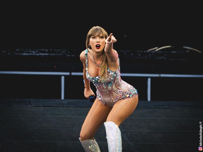 &quot;La cocaina ti ha reso coraggiosa&quot;: Taylor Swift vs Charli XCX?