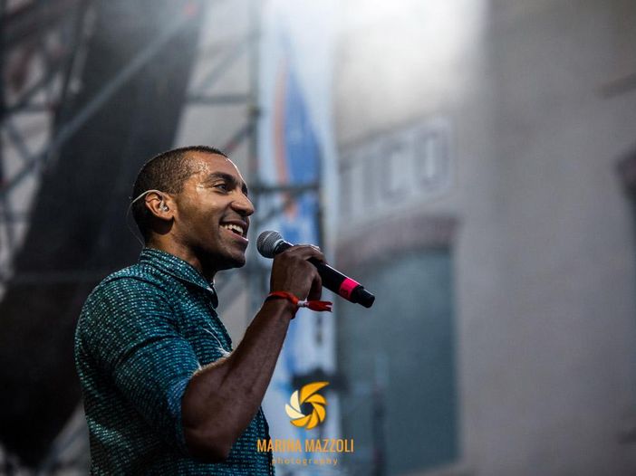 Sanremo 2018, Mudimbi (Nuove Proposte) al Festival con &#039;Il mago&#039;: &#039;Non &egrave; una sanremata&#039; - LA VIDEOINTERVISTA