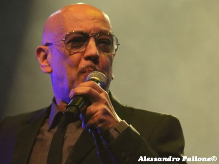 Sanremo 2019: la videointervista di Rockol a Enrico Ruggeri a Casa Sanremo