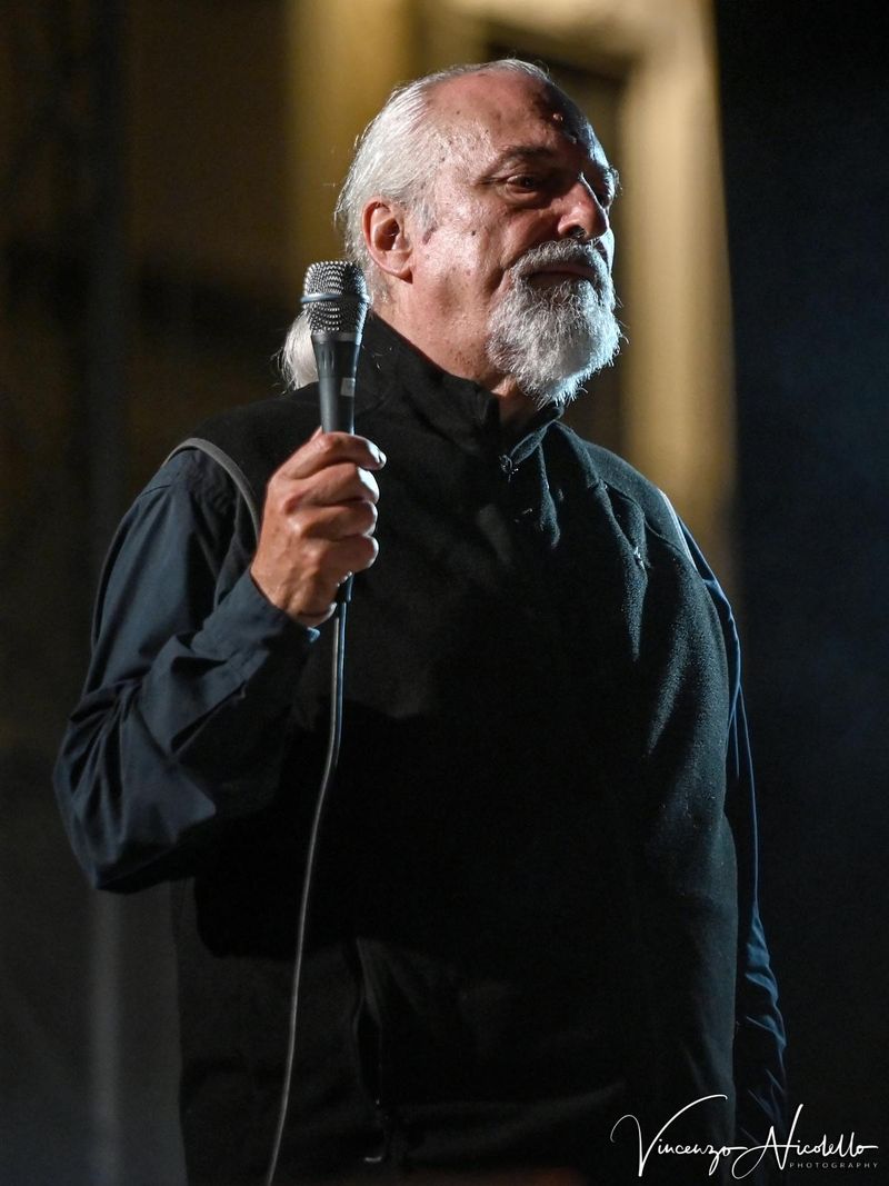 30 luglio 2025 - Fiera del Pesco - Piazza Italia - Canale d'Alba (Cn) - Eugenio Finardi in concerto 30 luglio 2025 - Fiera del Pesco - Piazza Italia - Canale d'Alba (Cn) - Eugenio Finardi in concerto