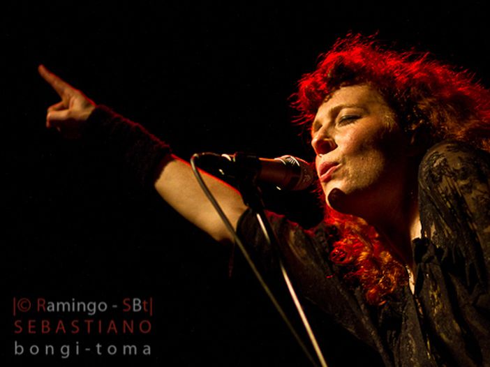 Melissa Auf Der Maur da sola, dopo Hole e Smashing Pumpkins Melissa Auf Der Maur da sola, dopo Hole e Smashing Pumpkins