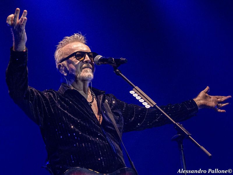 5 aprile 2025 - Teatro DisPlay - Brescia - Umberto Tozzi in concerto