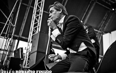 13 giugno 2012 - Rock in IdRho 2012 - Carroponte - Sesto San Giovanni (Mi) - Hives in concerto