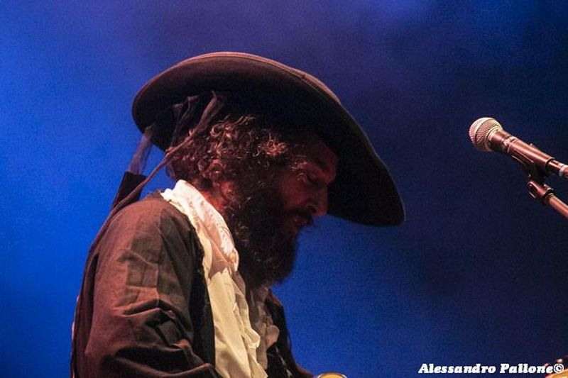 24 luglio 2022 - Lazzaretto - Bergamo - Vinicio Capossela in concerto 24 luglio 2022 - Lazzaretto - Bergamo - Vinicio Capossela in concerto
