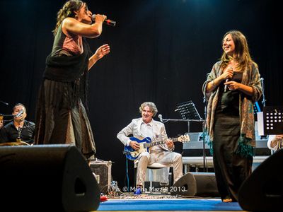 Presentato a Milano il Festival Internazionale l’Anfiteatro di Cagliari, con Battiato, Bregovic, Compay Segundo