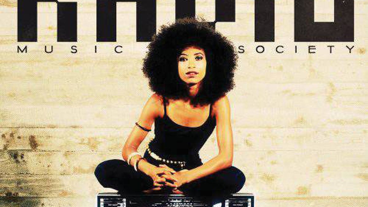 √ Esperanza Spalding - RADIO MUSIC SOCIETY - la recensione di Rockol
