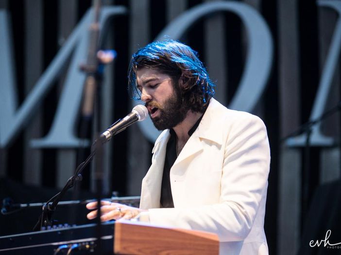 Josh Homme e gli Arctic Monkeys suonano insieme a Los Angeles: guarda il video Josh Homme e gli Arctic Monkeys suonano insieme a Los Angeles: guarda il video