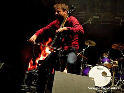 2Cellos