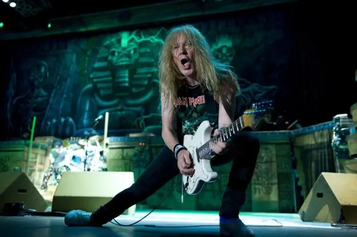 https://images.rockol.it/p1jEVQyqTn_TCbG_Oh393aHf2hU=/700x0/smart/http%3A%2F%2Fvignette2.wikia.nocookie.net%2Fironmaiden%2Fimages%2F7%2F7d%2FMd_2930.jpg https://images.rockol.it/p1jEVQyqTn_TCbG_Oh393aHf2hU=/700x0/smart/http%3A%2F%2Fvignette2.wikia.nocookie.net%2Fironmaiden%2Fimages%2F7%2F7d%2FMd_2930.jpg