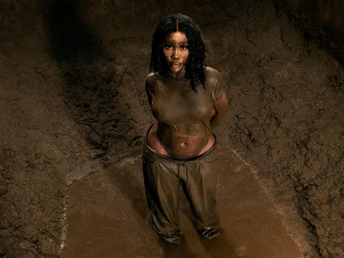 SZA lancia un allarme: &quot;Voglio essere lasciata in pace le mie priorit&agrave; sono fottute. Ho bisogno di spazio addio&quot;