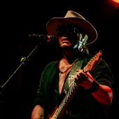 9 luglio 2023 &ndash; Parco Caserme Rosse - Bonsai Garden - Bologna &ndash; Gianluca Grignani in concerto