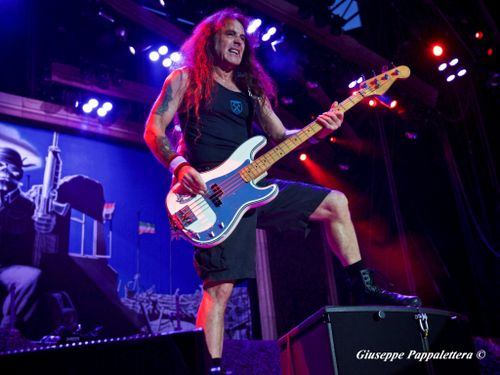 Iron Maiden: partnership con Onkyo per le cuffie Maiden Audio