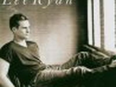 Lee Ryan dei Blue, a sorpresa subito il nuovo singolo