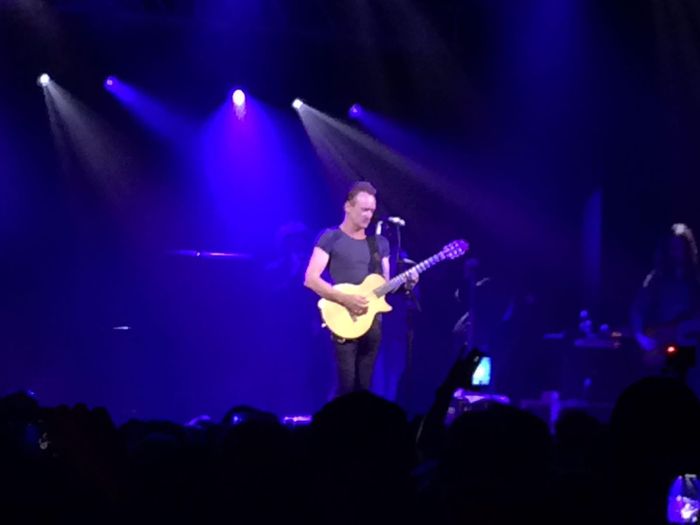 https://images.rockol.it/pnrEzPKASZ7lG_9ngh5b1lR4-sE=/700x0/smart/rockol-img/img/foto/upload/sting-11.jpg