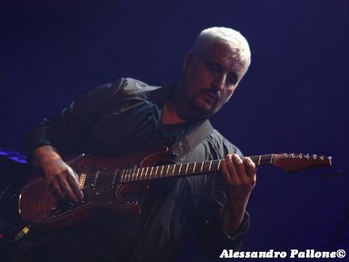 Rocce Rosse: anche Pino Daniele e Zucchero dal vivo in Sardegna