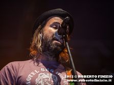 Nasce a Barcellona, in Spagna, Pau Dones, frontman degli Jarabedepalo. Morirà il 9 giugno 2020.