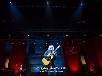 David Crosby prossimamente ancora sotto i ferri: tour rinviato