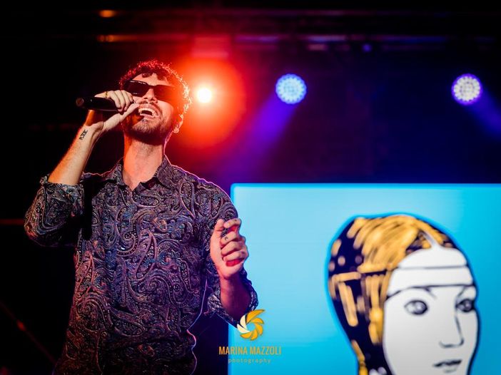 Carl Brave: il singolo &#039;Che poi&#039; anticipa il nuovo album. Ascolta
