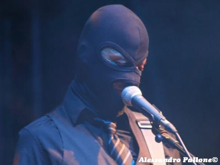 Sick Tamburo, ascolta &#039;Il fiore per te&#039; dal nuovo album &#039;Senza vergogna&#039; - VIDEO