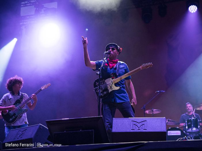 Tom Morello (RATM) e Billy Bragg suonano a &#039;Occupy London&#039;