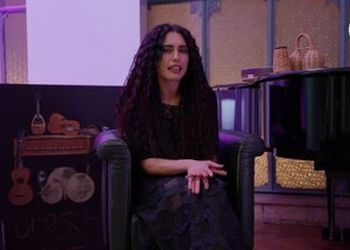 La Ni&ntilde;a presenta il nuovo album &quot;Fur&egrave;sta&quot;