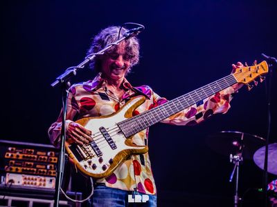 &apos;Eroi del rock&apos; by Ceres: Elio e le Storie Tese
