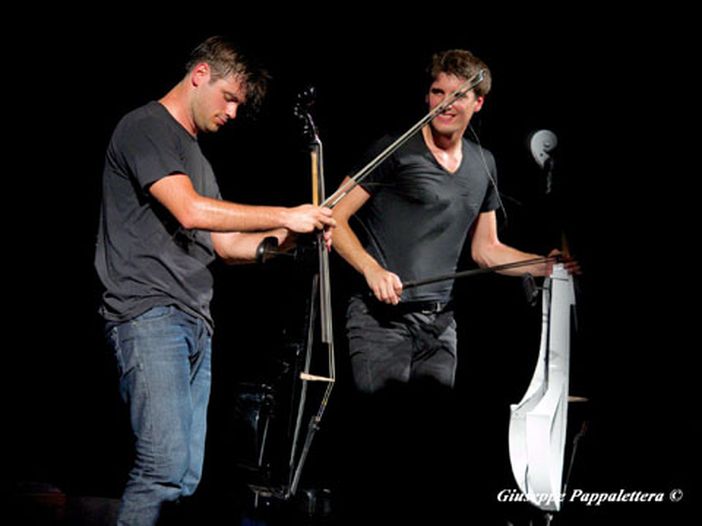 2Cellos: la loro cover di &quot;Despacito&quot; vola su YouTube
