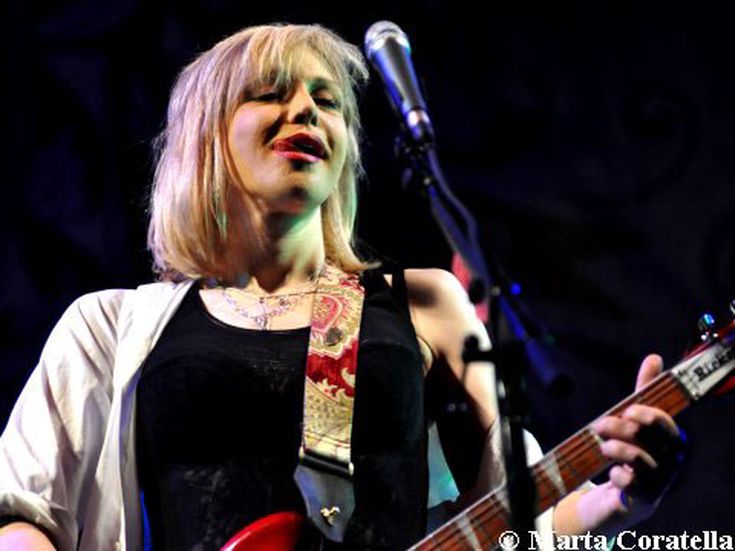 Courtney Love, in progetto una reunion delle Hole per il 2014?
