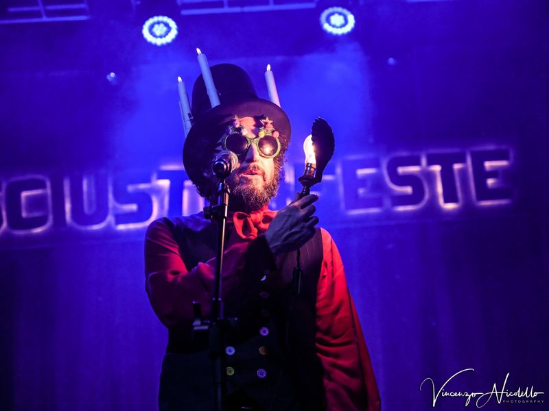 21 dicembre 2023 - Teatro della Concordia - Venaria Reale (To) - Vinicio Capossela in concerto