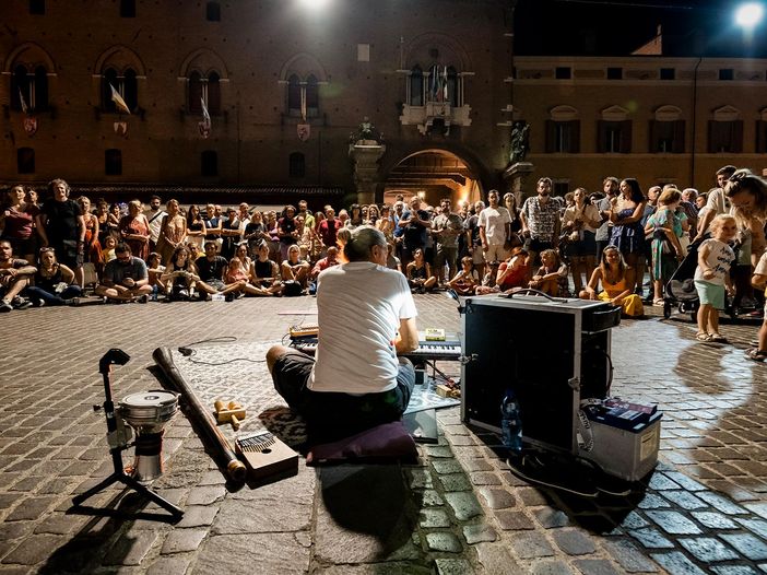 Gli artisti più incredibili da vedere al Ferrara Buskers Festival Gli artisti più incredibili da vedere al Ferrara Buskers Festival