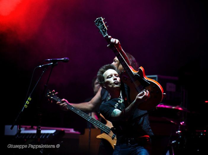 Billy Idol, con il nuovo EP anche un tour in Europa (ma non in Italia)