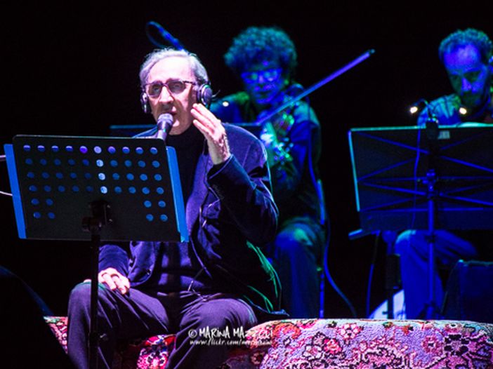 Franco Battiato & Antony, cover e tracklist del live 'Del suo veloce volo' Franco Battiato & Antony, cover e tracklist del live 'Del suo veloce volo'