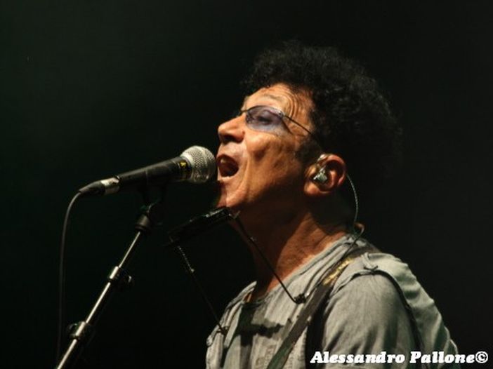 Edoardo Bennato, 72 anni controvento (auguri!)