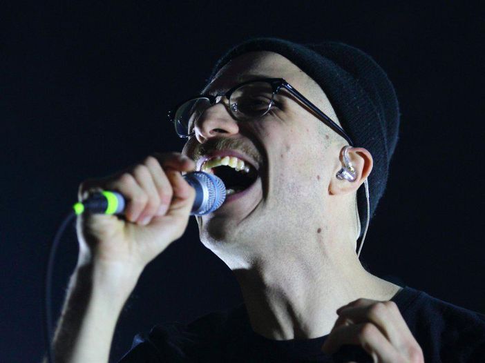 I Cani, ha preso il via il tour: scaletta e video