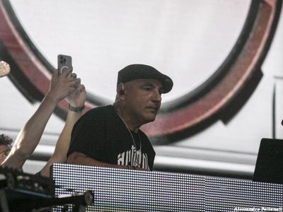 Articolo 31: hip-hop a 360 gradi