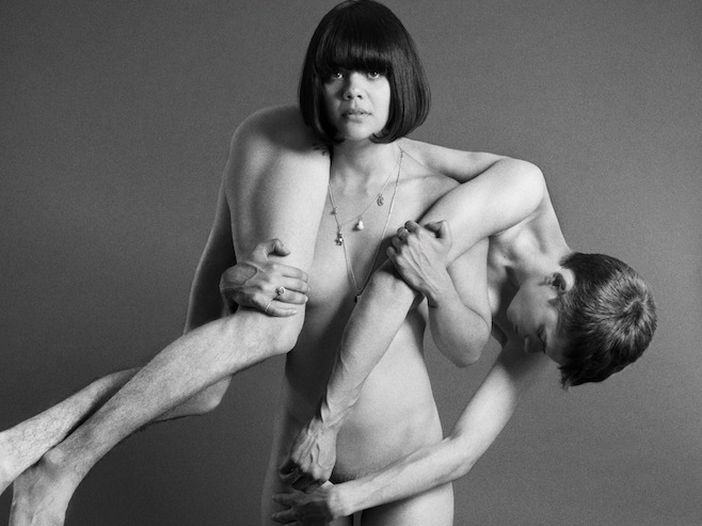 Bat For Lashes, Natasha Khan nuda in copertina