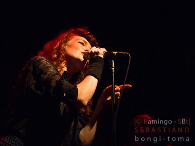 Melissa Auf Der Maur: esce il nuovo album &apos;Out of our minds&apos; con film e fumetto