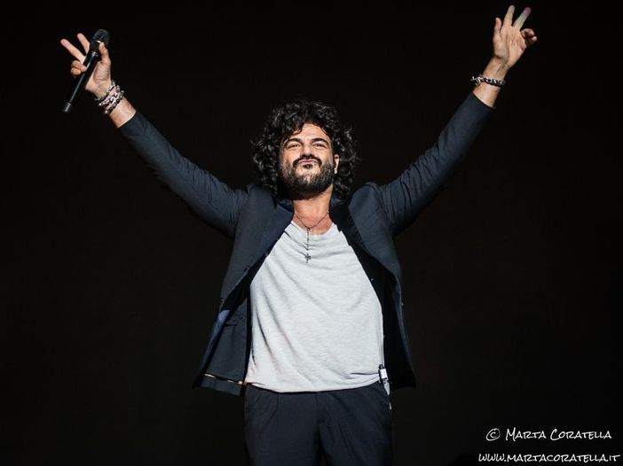 Max Pezzali, Nek e Francesco Renga: in arrivo l’album. Stasera al Festival con "Strada facendo" Max Pezzali, Nek e Francesco Renga: in arrivo l’album. Stasera al Festival con "Strada facendo"