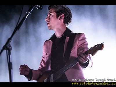 Arctic Monkeys e fratelli Gallagher, tutte le nomination degli NME Awards