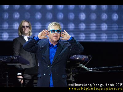 Elton John, Billy Joel e Tom Jones aiutano Sting e la foresta amazzonica