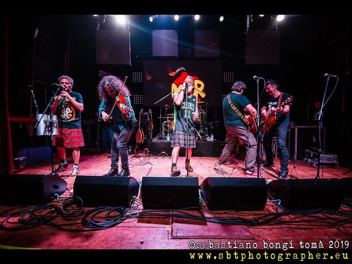 I Modena City Ramblers festeggiano i loro 30 anni in concerto I Modena City Ramblers festeggiano i loro 30 anni in concerto