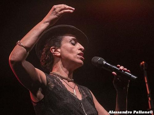 Noa e Lucio Dalla nel programma di ‘Onda Mediterranea’