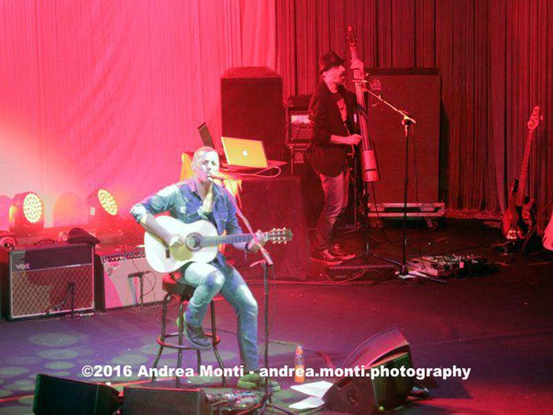 31 marzo 2016 - Cinema Teatro Massimo - Pescara - Alex Britti in concerto