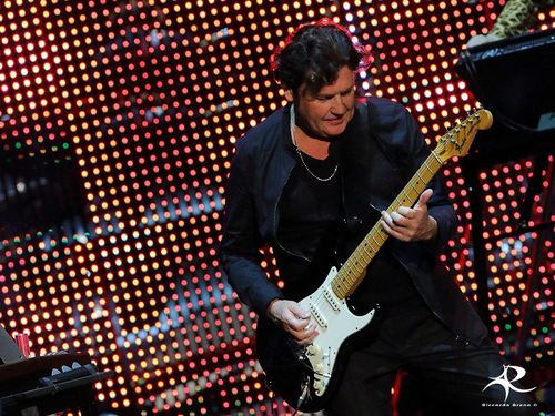Simple Minds: nuova etichetta, disco e tour (nel 2008)